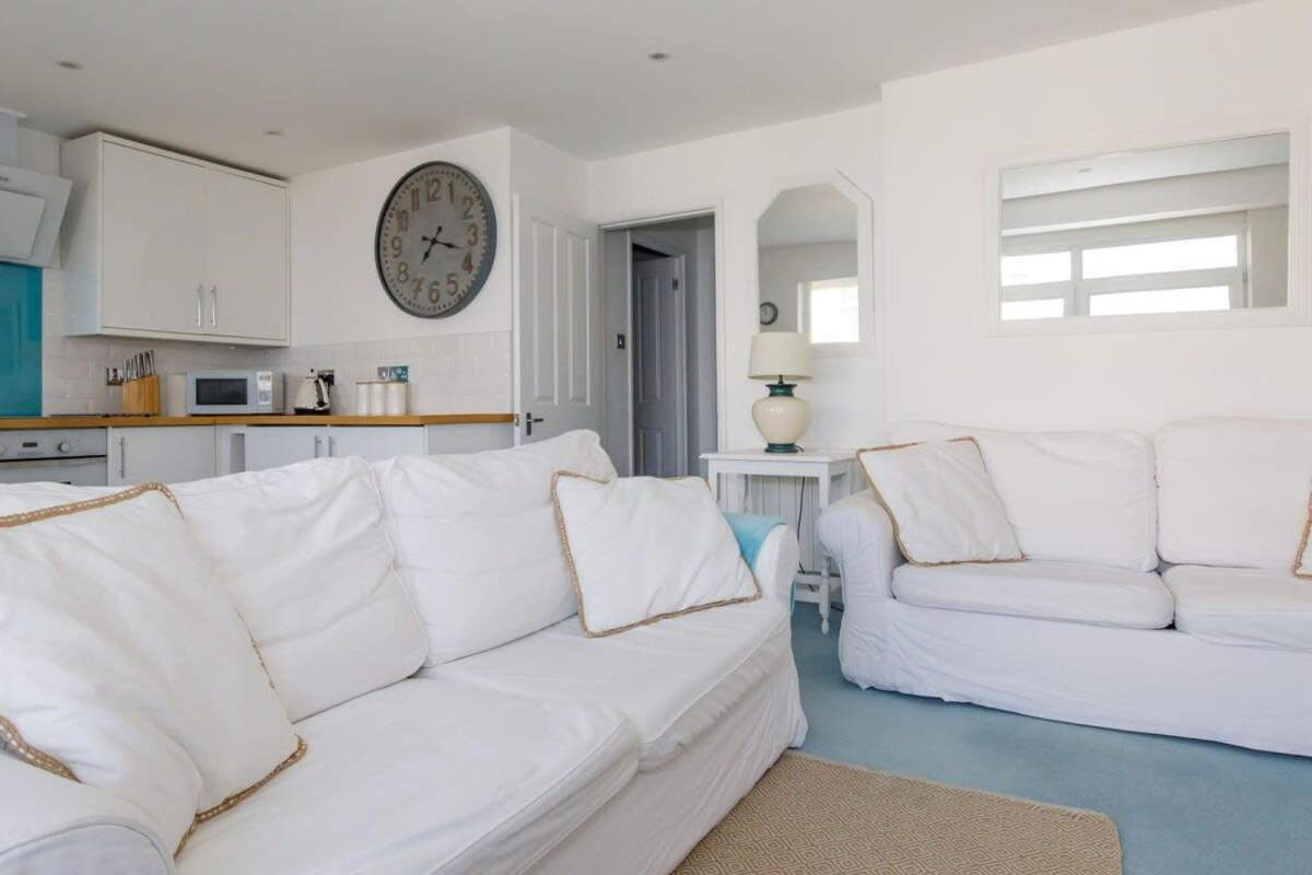 Two Bed Seafront Escape In East Wittering公寓 外观 照片